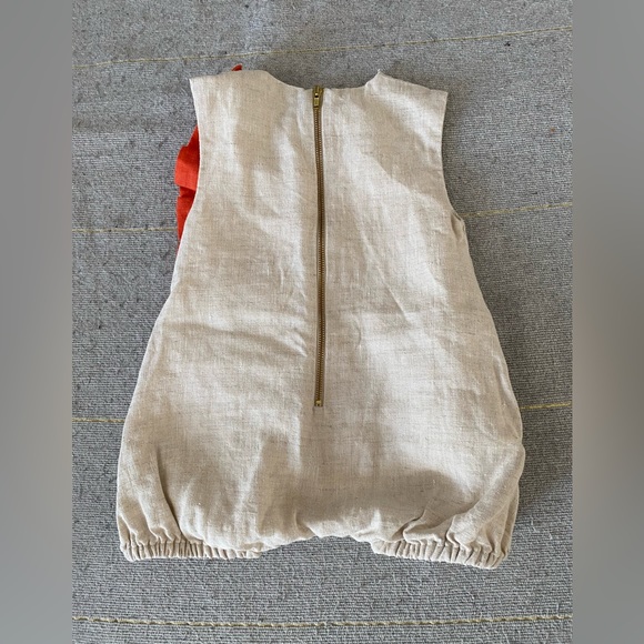 Linen Romper with button closure & zippered back - Picture 4 of 4